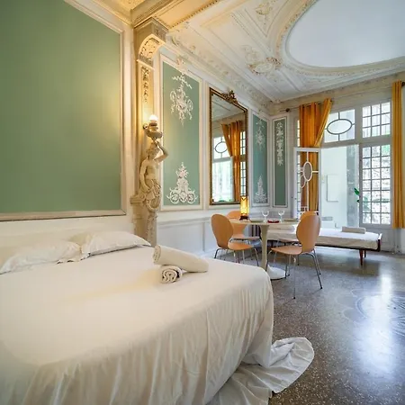 Le Versailles Unique Et Charme شقة *