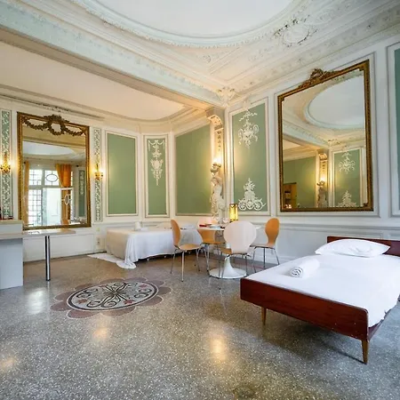 Le Versailles Unique Et Charme شقة *